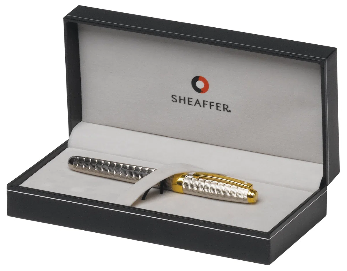 Sheaffer Prelude Signature Versilberter Tintenroller mit Gravur, Schlangenmuster und Details aus 22-karätigem Gold
